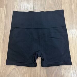 Women's High-Waisted Seamless Ribbed Yoga Bike Shorts (Black) Size XS